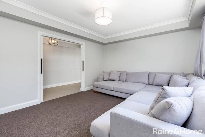 Photo - 19 Brookfield Avenue, Fletcher NSW 2287 - Image 6