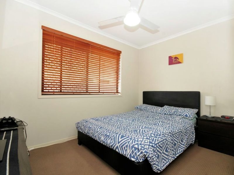 Photo - 19 Brownell Street, Warner QLD 4500 - Image 16