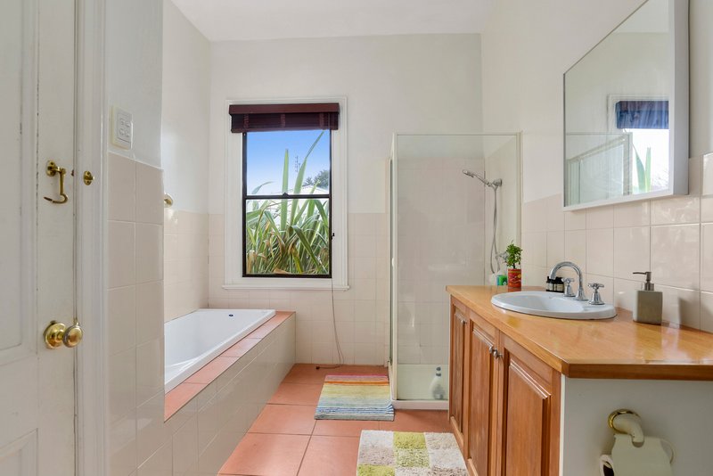 Photo - 19 Buckland Street, Woodend VIC 3442 - Image 6