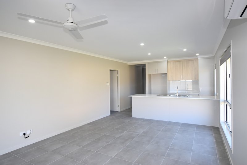 Photo - 19 Bulimba Street, Tannum Sands QLD 4680 - Image 6