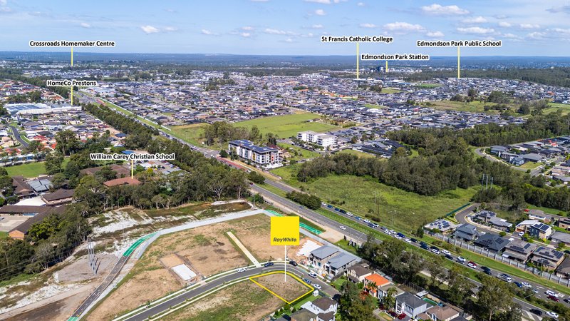 Photo - 19 Bulmann Avenue, Horningsea Park NSW 2171 - Image 3