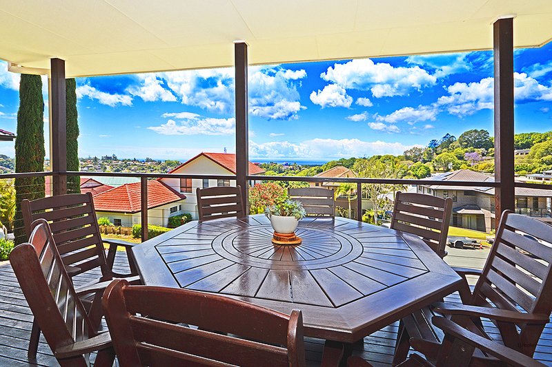 19 Buncrana Terrace, Banora Point NSW 2486