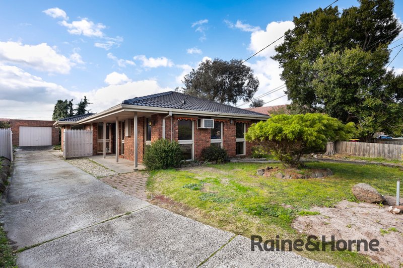 Photo - 19 Bunnerong Crescent, Noble Park VIC 3174 - Image 2