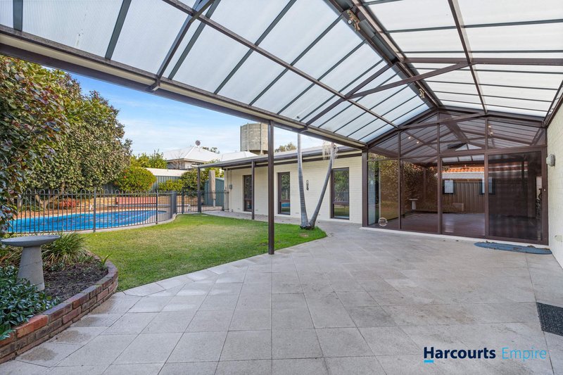 Photo - 19 Buntine Road, Wembley Downs WA 6019 - Image 1