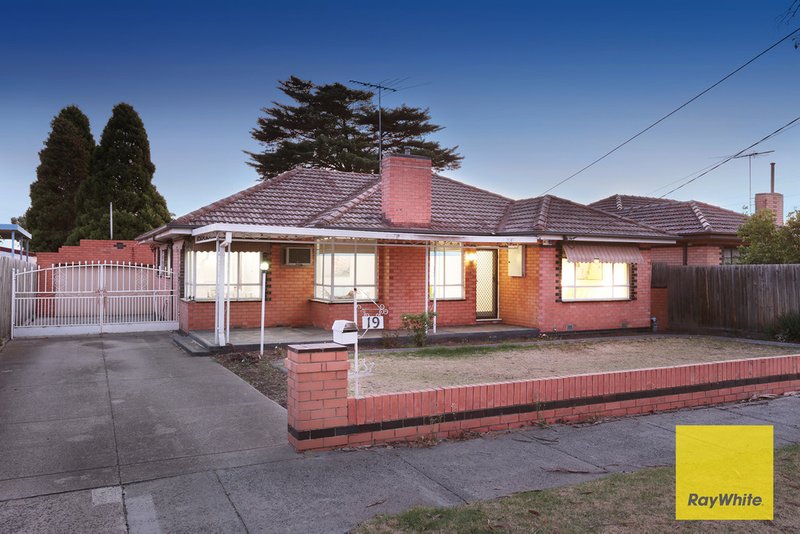 Photo - 19 Bunting Court, Altona North VIC 3025 - Image 2