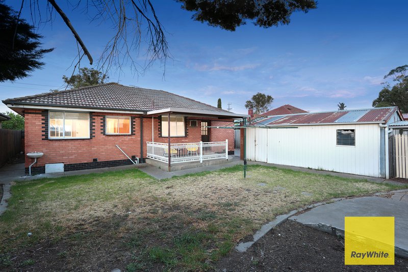 Photo - 19 Bunting Court, Altona North VIC 3025 - Image 16