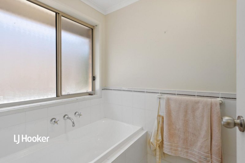 Photo - 19 Bywaters Avenue, Willaston SA 5118 - Image 14