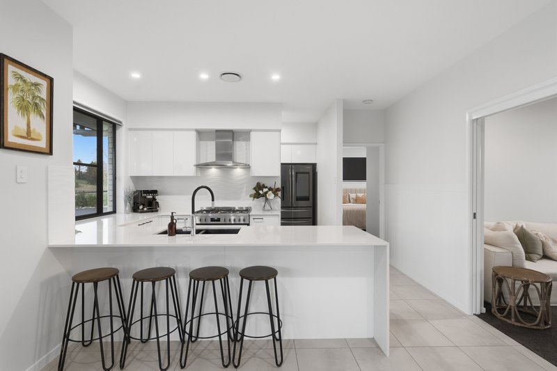 Photo - 19 Caballo Way, Winya QLD 4515 - Image 7