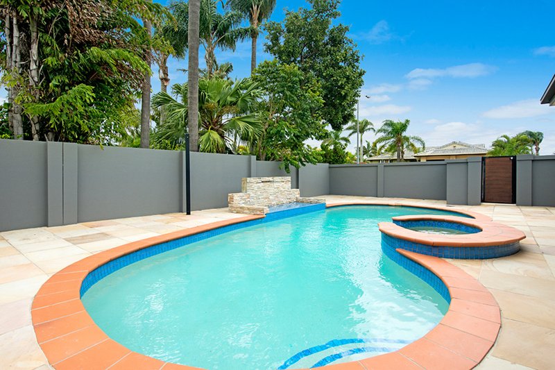 Photo - 19 Cadence Avenue, Mermaid Waters QLD 4218 - Image 3