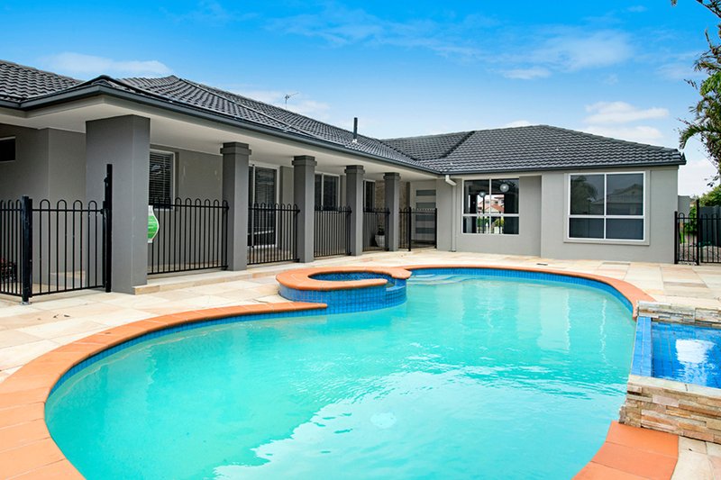 Photo - 19 Cadence Avenue, Mermaid Waters QLD 4218 - Image 15