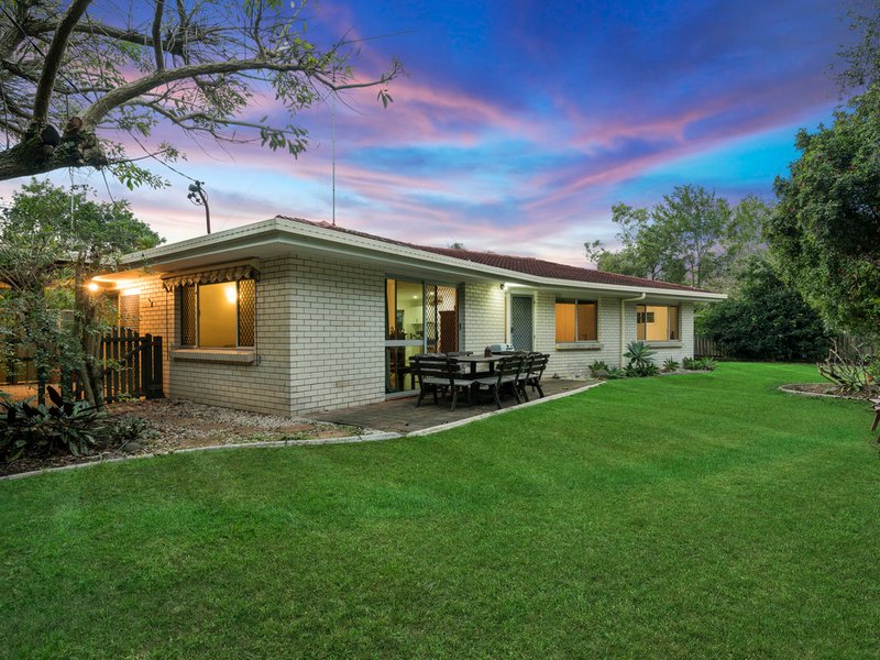 Photo - 19 Cairns Avenue, Palm Beach QLD 4221 - Image 1