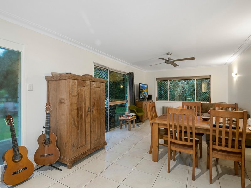 Photo - 19 Cairns Avenue, Palm Beach QLD 4221 - Image 3