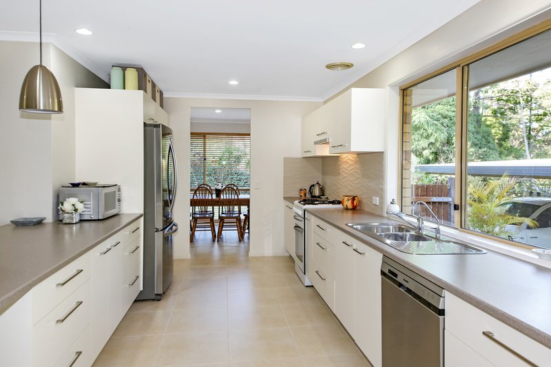 Photo - 19 Calderwood Road, Landsborough QLD 4550 - Image 3