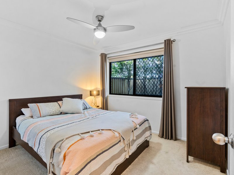 Photo - 1/9 Callistemon Court, Arundel QLD 4214 - Image 15