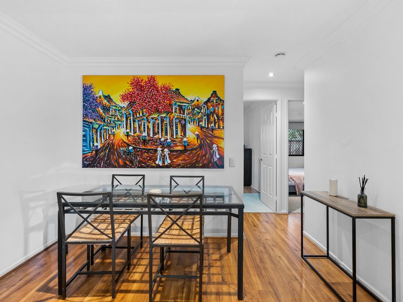Photo - 1/9 Callistemon Court, Arundel QLD 4214 - Image 16