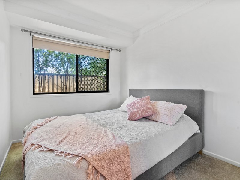 Photo - 1/9 Callistemon Court, Arundel QLD 4214 - Image 18