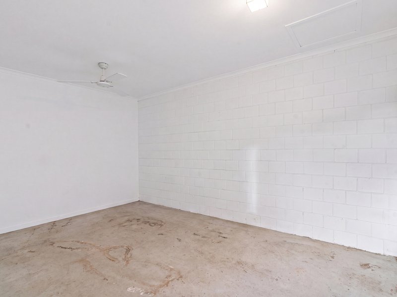 Photo - 1/9 Callistemon Court, Arundel QLD 4214 - Image 19