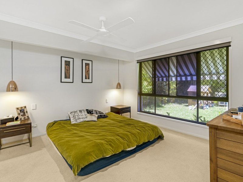 Photo - 19 Camberwell Circuit, Robina QLD 4226 - Image 13