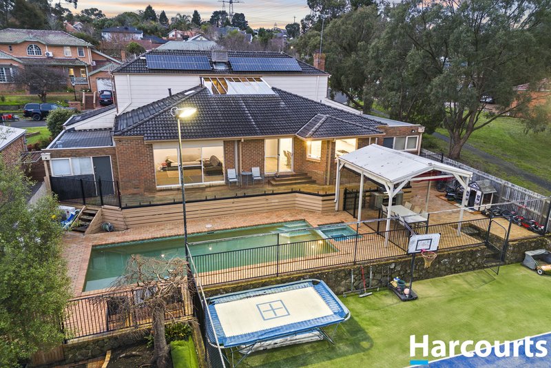 Photo - 19 Candlebark Quadrant, Rowville VIC 3178 - Image 17