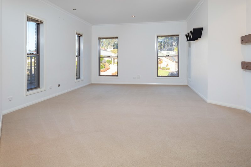 Photo - 19 Canning Crescent, Sunshine Bay NSW 2536 - Image 15