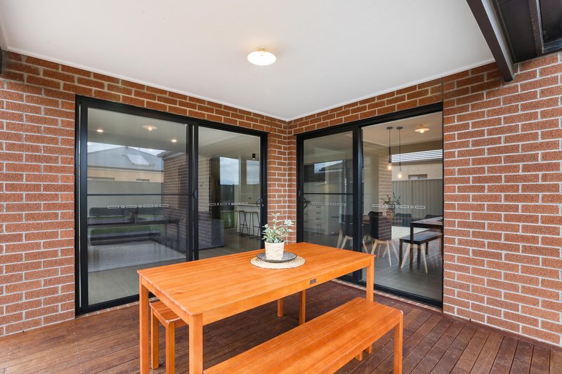 Photo - 19 Canterbury Road West , Lara VIC 3212 - Image 16