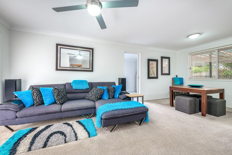 Photo - 19 Captain Cook Close, Arundel QLD 4214 - Image 19