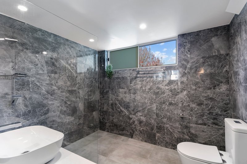 Photo - 19 Careebong Road, Frenchs Forest NSW 2086 - Image 7