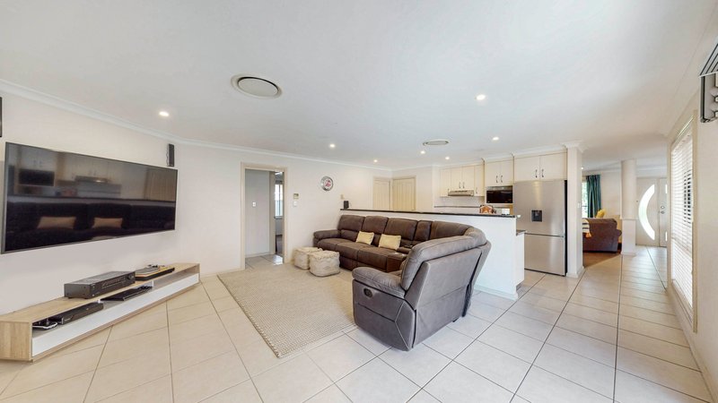 Photo - 19 Carnegie Avenue, Dubbo NSW 2830 - Image 5