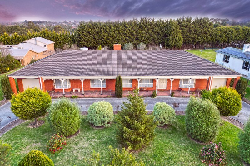 Photo - 19 Carolyn Close, Narre Warren North VIC 3804 - Image