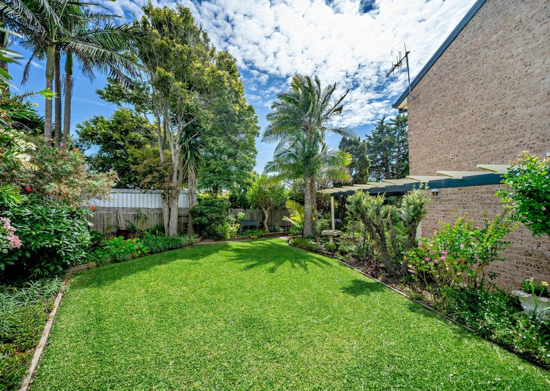 Photo - 19 Carrabeen Drive, Old Bar NSW 2430 - Image 22