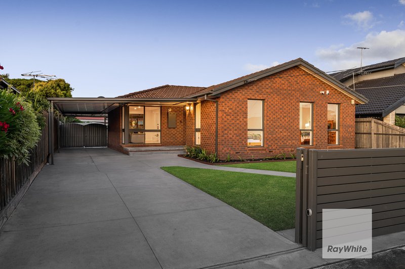 19 Cassandra Drive, Gladstone Park VIC 3043