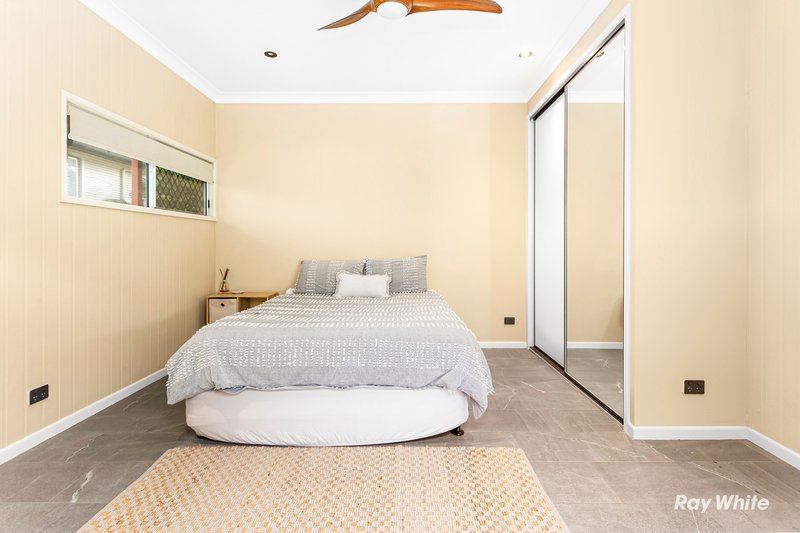Photo - 19 Cathne Street, Cooee Bay QLD 4703 - Image 3