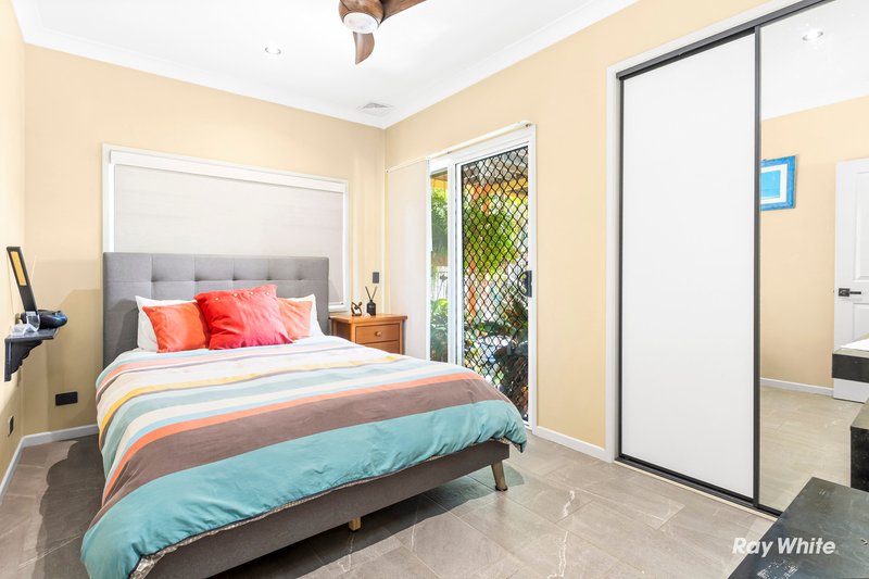 Photo - 19 Cathne Street, Cooee Bay QLD 4703 - Image 5