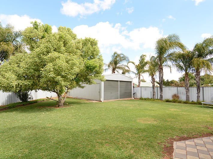 Photo - 19 Cavallo Drive, Mildura VIC 3500 - Image 10
