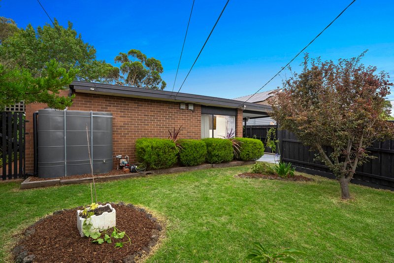 19 Cavendish Drive, Heatherton VIC 3202