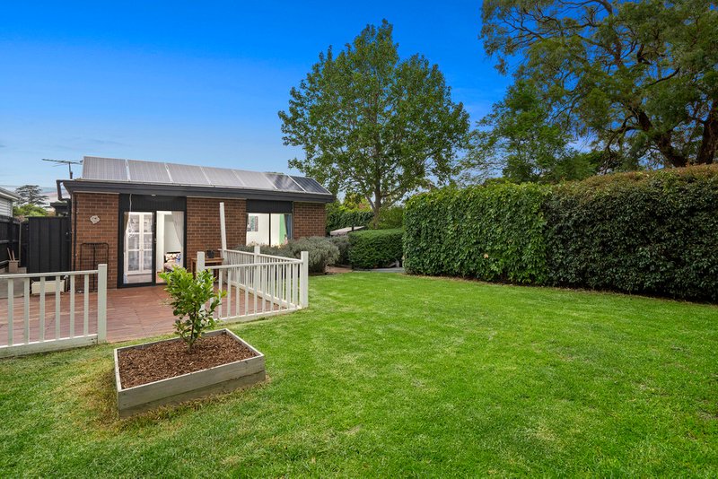 Photo - 19 Cavendish Drive, Heatherton VIC 3202 - Image 3