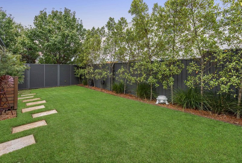 Photo - 19 Cedar Cutters Way, Bella Vista NSW 2153 - Image 9