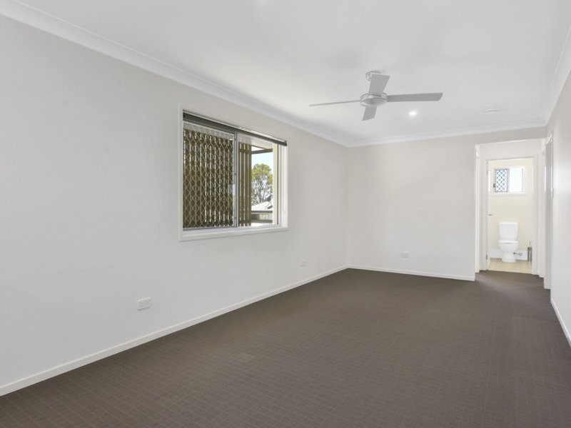 Photo - 19 Celebration Place, Bridgeman Downs QLD 4035 - Image 11