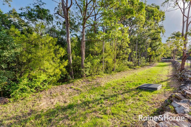 Photo - 19 Ceylon Close, Cameron Park NSW 2285 - Image 6