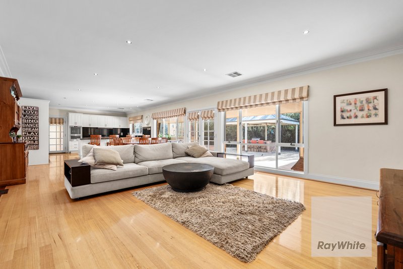 Photo - 19 Chappell Drive, Watsonia North VIC 3087 - Image 3