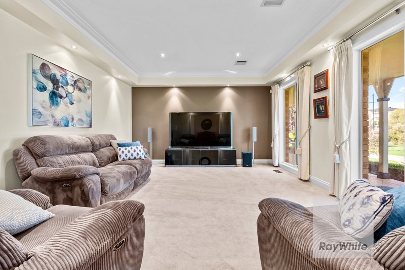 Photo - 19 Chappell Drive, Watsonia North VIC 3087 - Image 8