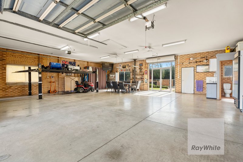 Photo - 19 Chappell Drive, Watsonia North VIC 3087 - Image 19