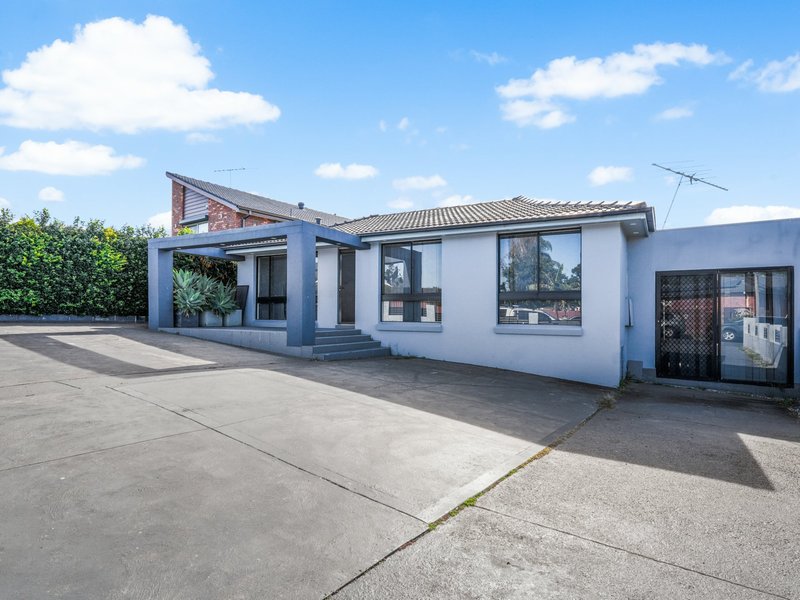 Photo - 19 Chardonnay Avenue, Eschol Park NSW 2558 - Image 7