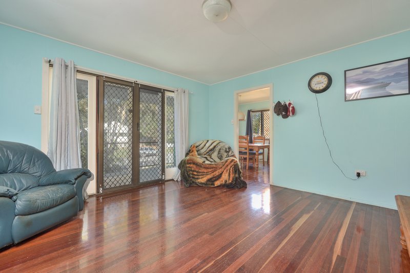 Photo - 19 Charles Street, West Gladstone QLD 4680 - Image 6