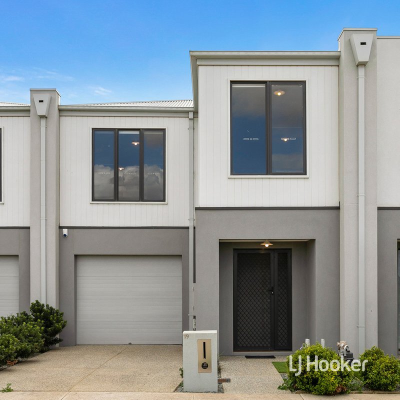 19 Charlwood Promenade, Werribee VIC 3030