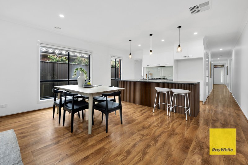 Photo - 19 Chicory Street, Mernda VIC 3754 - Image 7