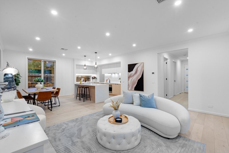Photo - 19 Christina Street, Burwood VIC 3125 - Image 3