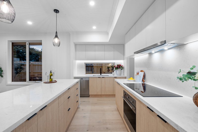 Photo - 19 Christina Street, Burwood VIC 3125 - Image 6