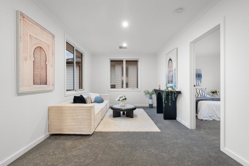 Photo - 19 Christina Street, Burwood VIC 3125 - Image 7