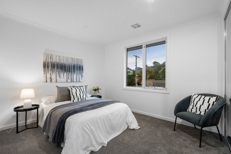 Photo - 19 Christina Street, Burwood VIC 3125 - Image 10